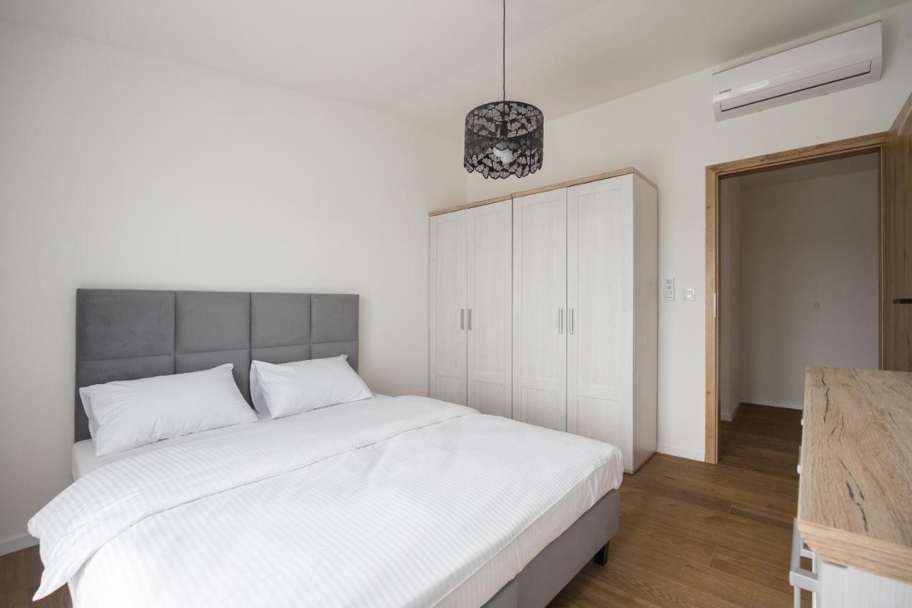 Hohome Comfy Apartments Warschau Buitenkant foto
